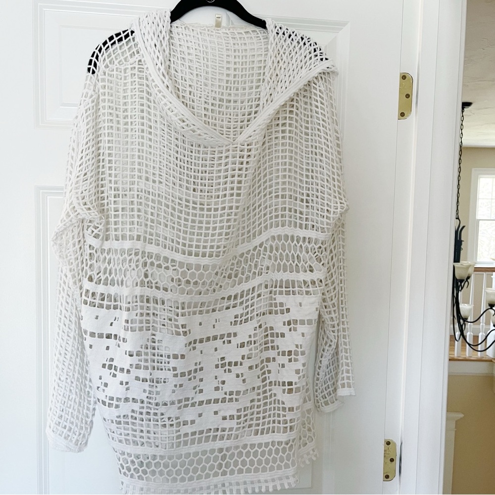 NWOT Dylan White Crochet Bathing Suit Coverup with Hood